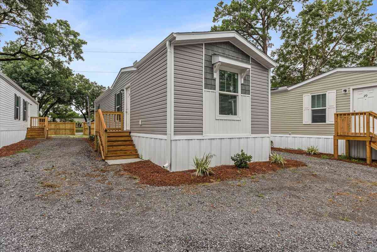 Homes For Rent - 1156 Russell Drive #UNIT 24<br/> Mount Pleasant, SC 29464