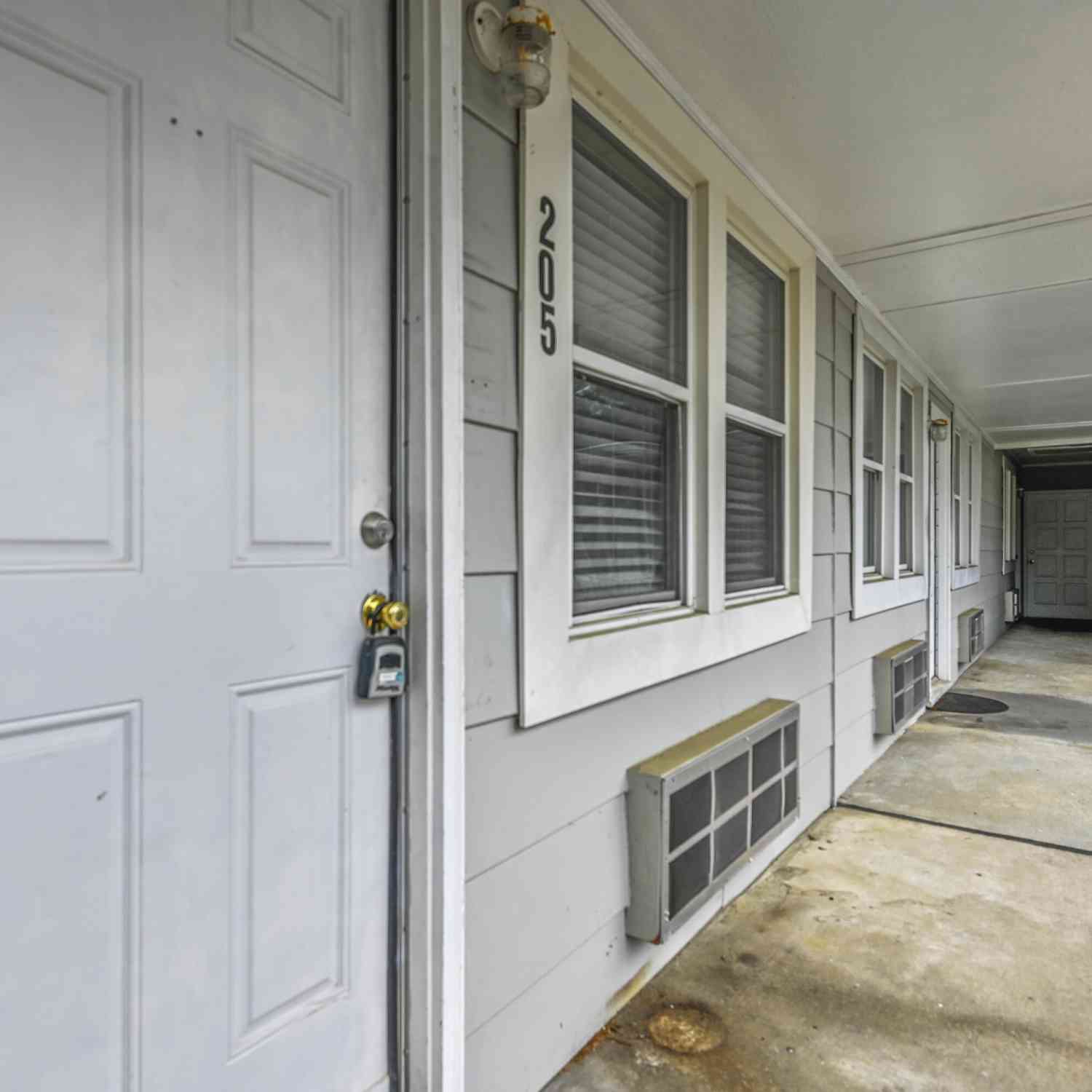 Homes For Rent - 2107 Rondo Street #APT 205<br/> Charleston, SC 29414