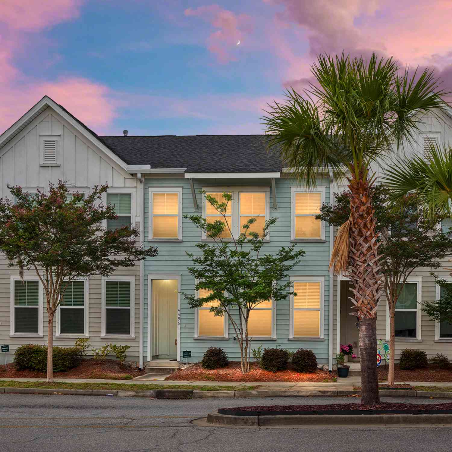 Townhouse For Sale - 4495 Mixson Avenue<br/> North Charleston, SC 29405