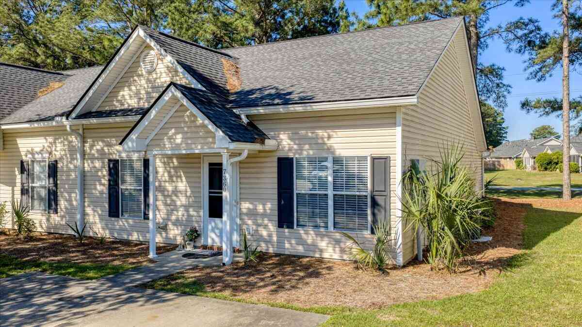 Homes For Sale - 7360 Suncatcher Drive<br/> Hanahan, SC 29410
