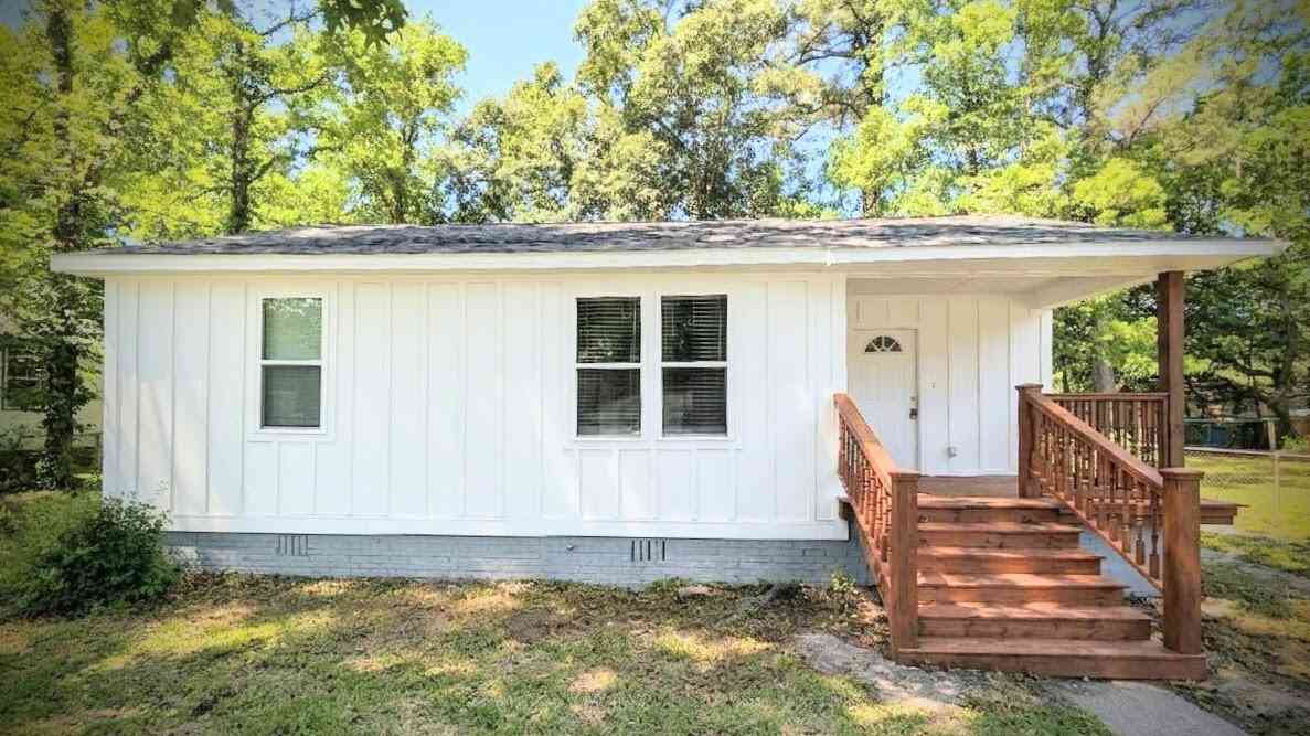 Homes For Sale - 2711 Saratoga Road<br/> Charleston County, North Charleston, SC 29405