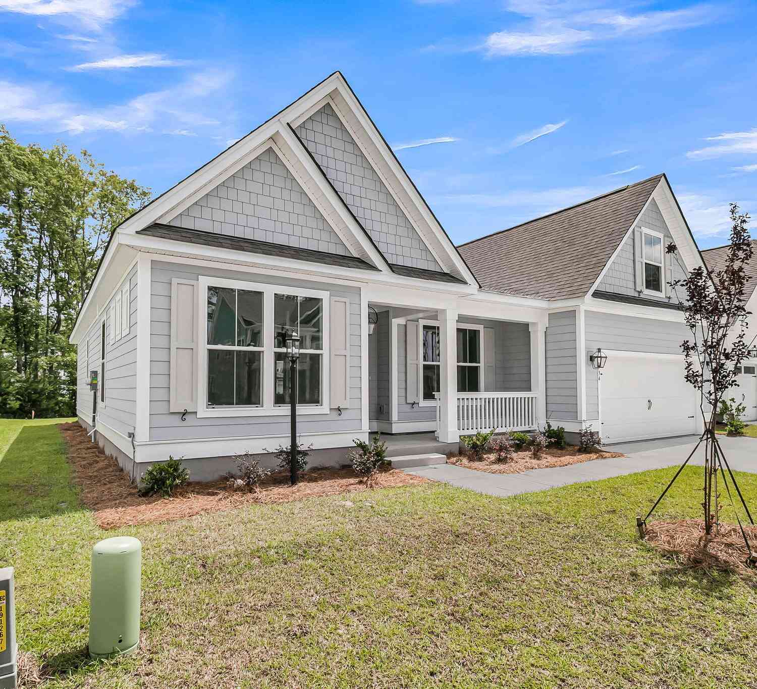 Homes For Sale - 734 Maynard Lane<br/> Berkeley County, Summerville, SC 29486