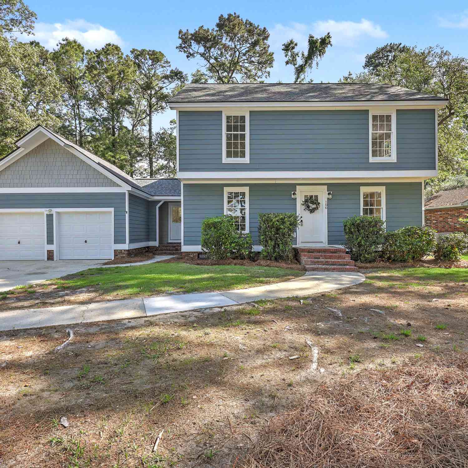 Homes For Sale - 106 Sweetbriar Road<br/> Summerville, SC 29485