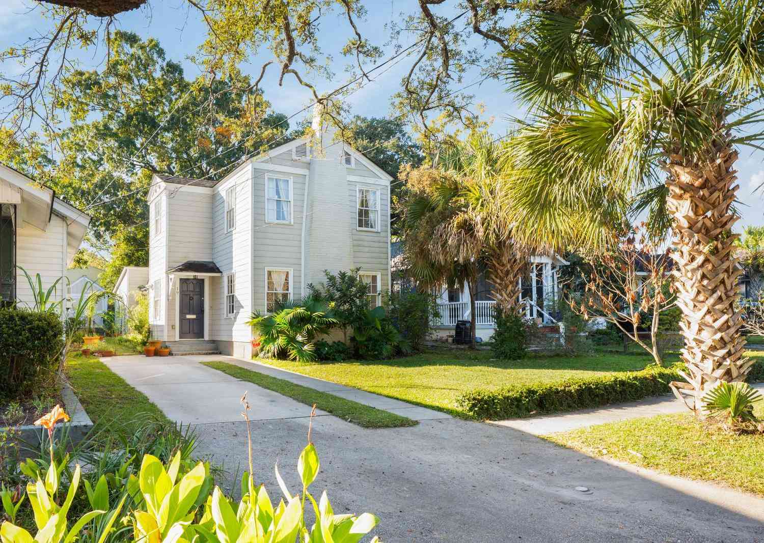 Homes For Sale - 19 Gordon Street<br/> Charleston, SC 29403