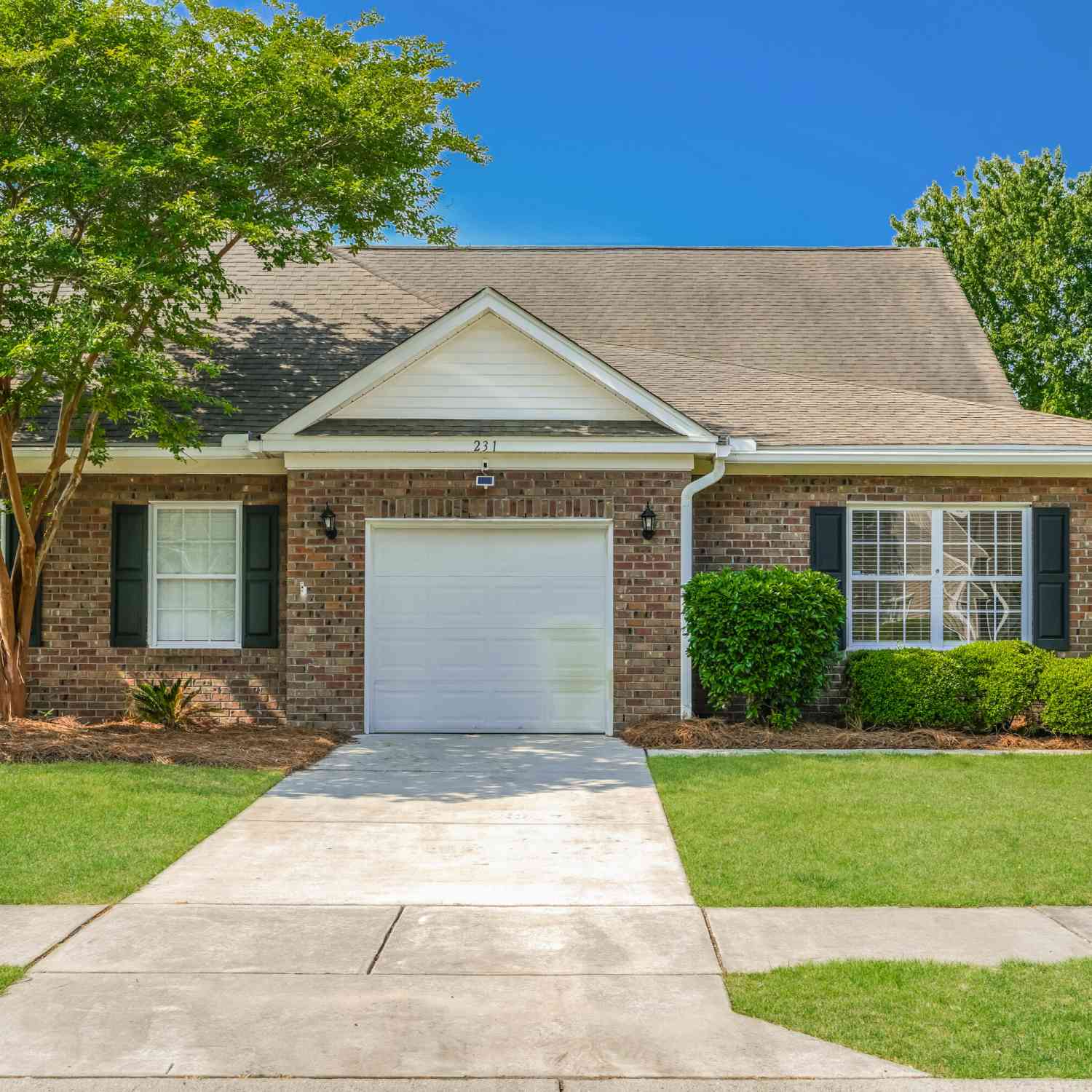 Homes For Rent - 231 Xavier Street<br/> Charleston, SC 29414