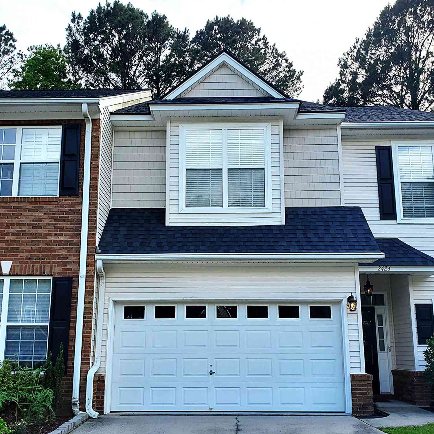 Townhouse For Sale - 2424 Draymohr<br/> Mount Pleasant, SC 29466