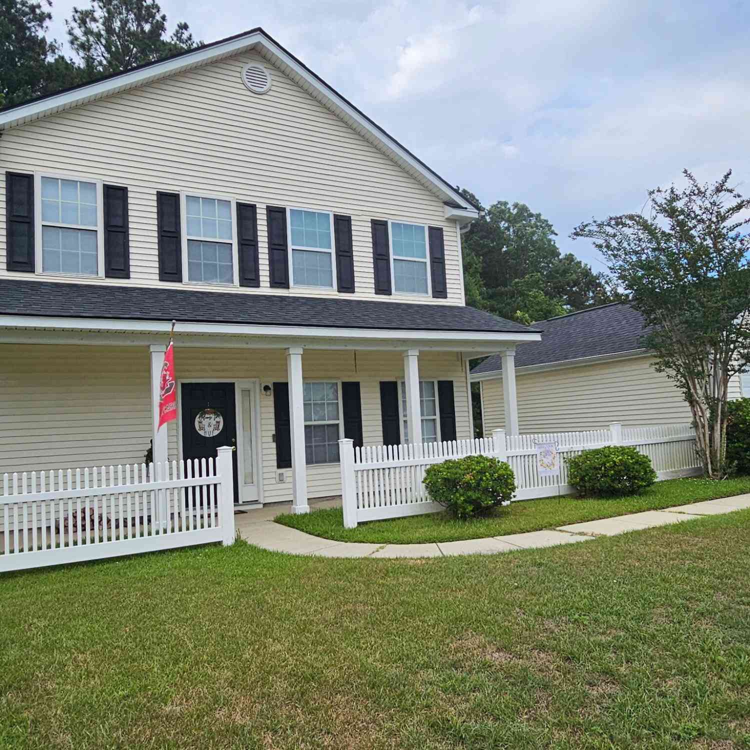 Homes For Sale - 331 Sunburst Way<br/> Summerville, SC 29483