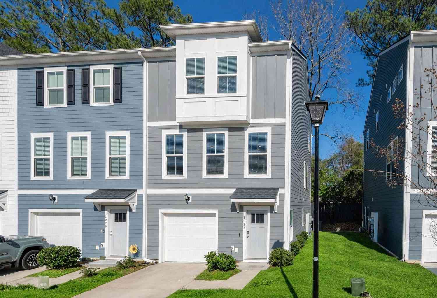 Townhouse For Sale - 1222 Tice Lane<br/> Charleston County, North Charleston, SC 29405
