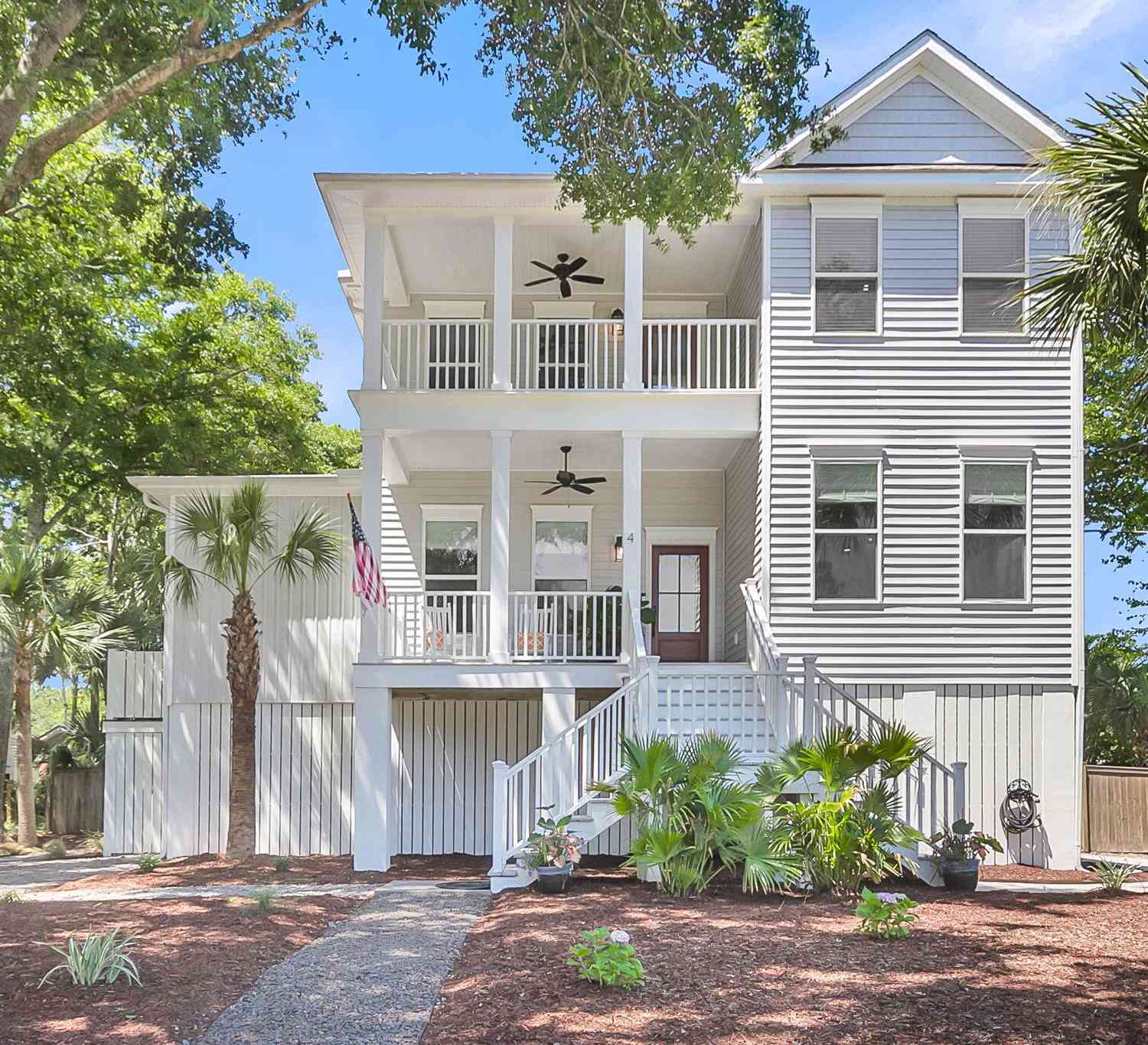 Homes For Sale - 4 Lauden Boulevard<br/> Charleston County, Isle of Palms, SC 29451