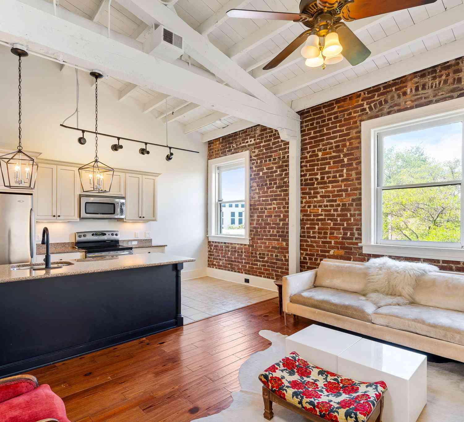 Condo For Sale - 4 Beaufain Street #APT 303<br/> Charleston County, Charleston, SC 29401