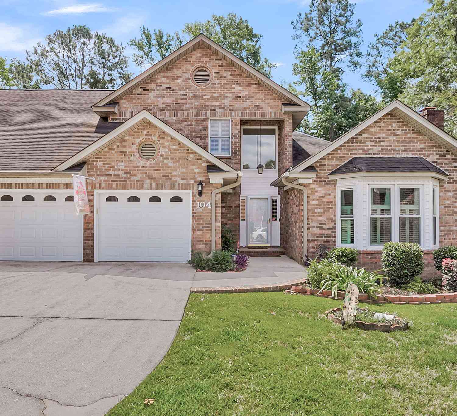 Townhouse For Sale - 104 Dresden Drive<br/> Goose Creek, SC 29445