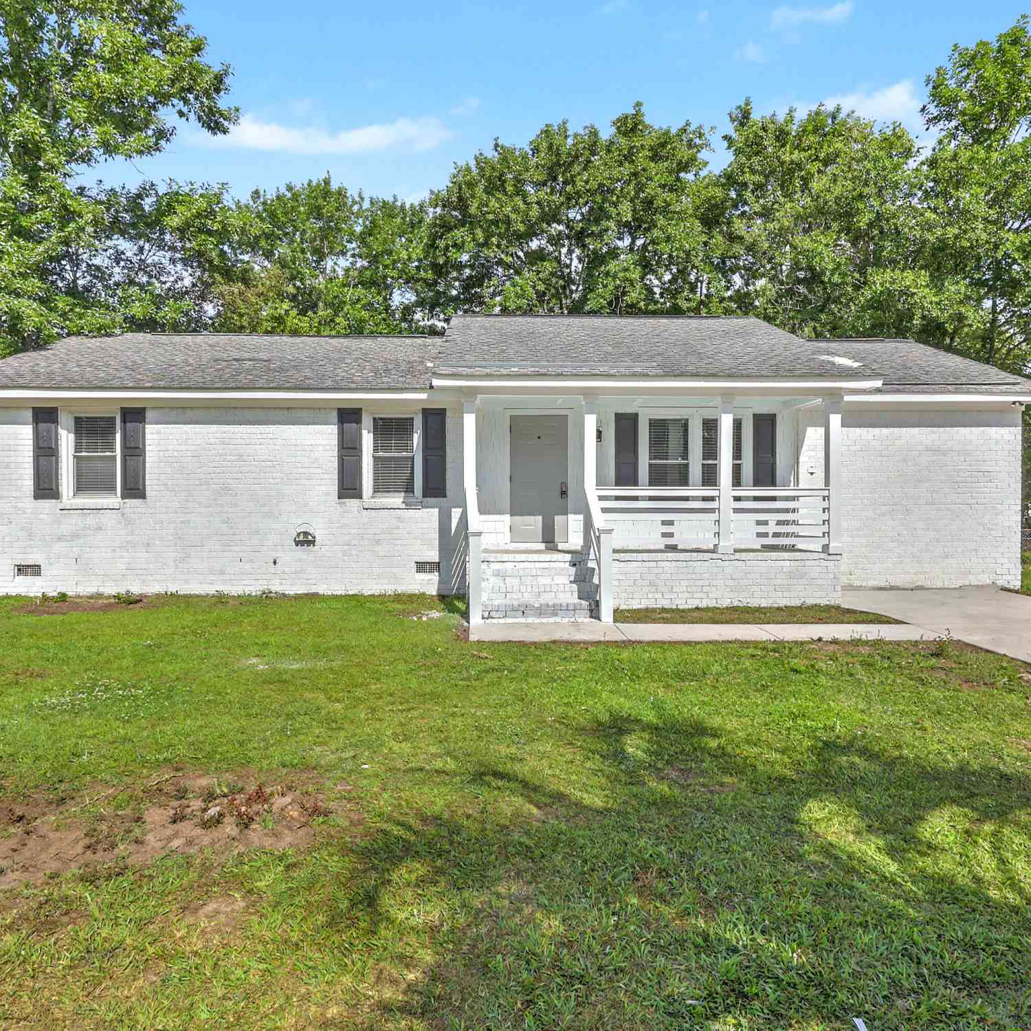Homes For Sale - 234 Columbia Drive<br/> Ladson, SC 29456