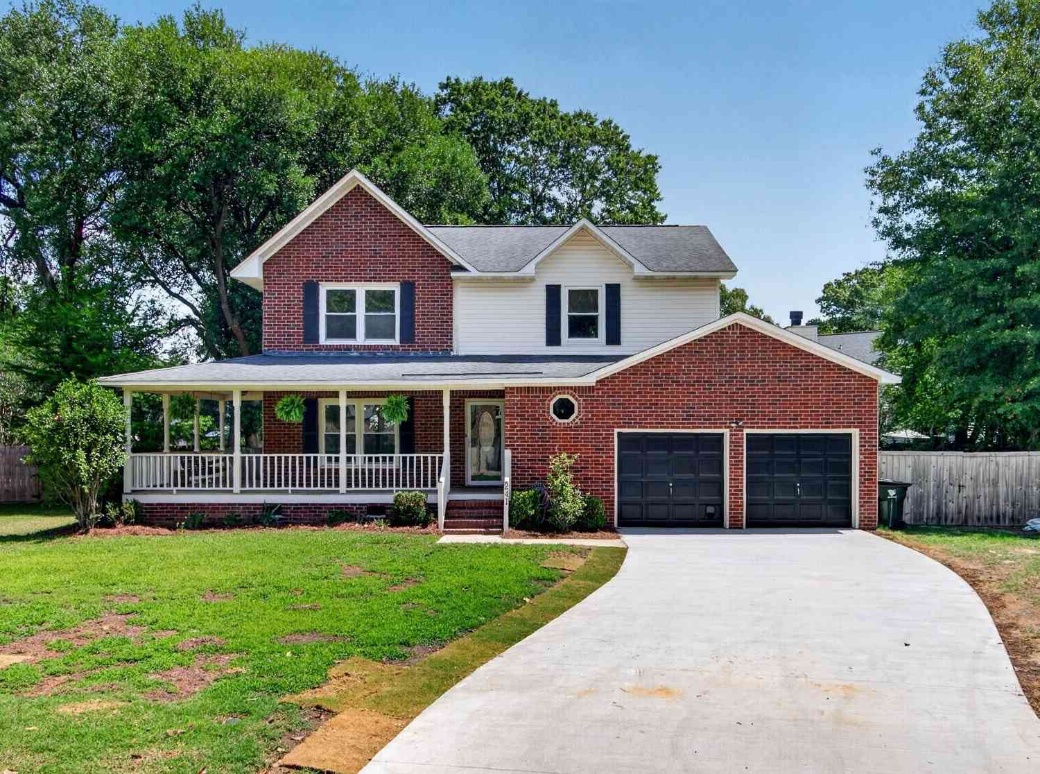 Homes For Sale - 241 Dillard Drive<br/> Goose Creek, SC 29445
