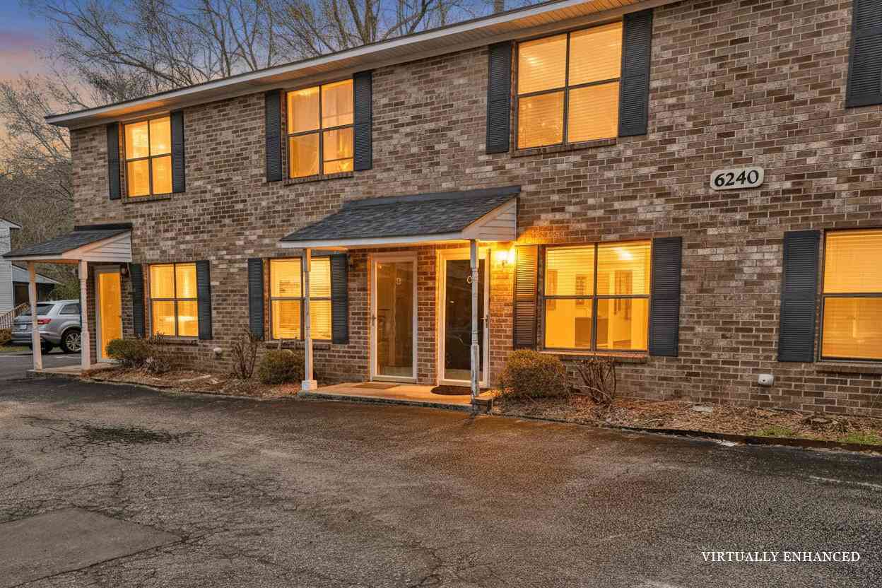 Townhouse For Sale - 6240 Lucille Drive #B<br/> Charleston County, North Charleston, SC 29406