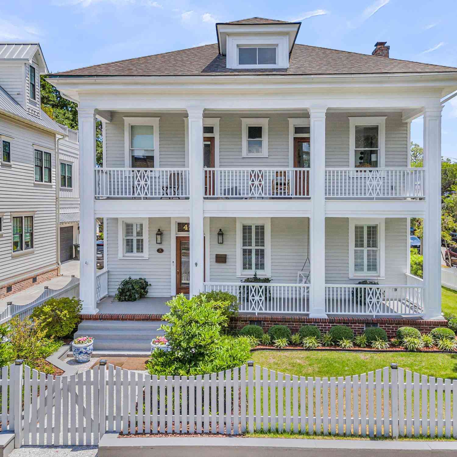Homes For Sale - 429 Huger Street<br/> Charleston County, Charleston, SC 29403