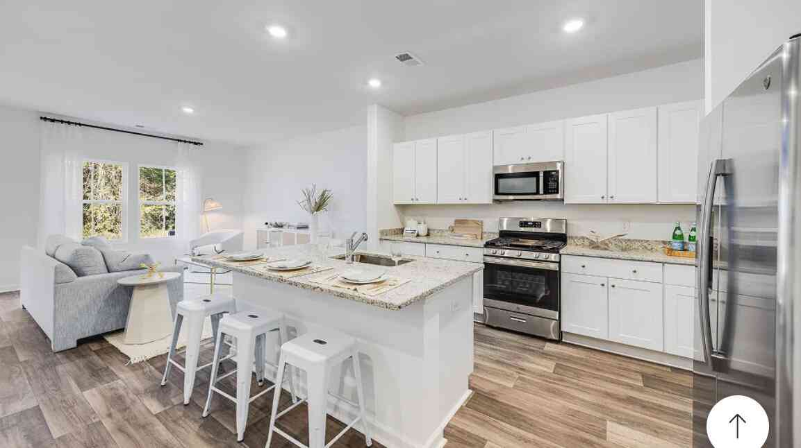 Townhouse For Sale - 286 Harvest Grove Lane<br/> Summerville, SC 29485