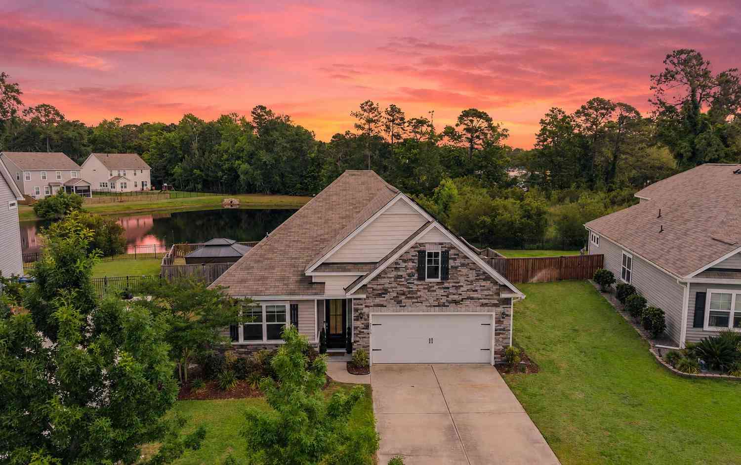 Homes For Sale - 2736 Harmony Lake Drive<br/> Johns Island, SC 29455