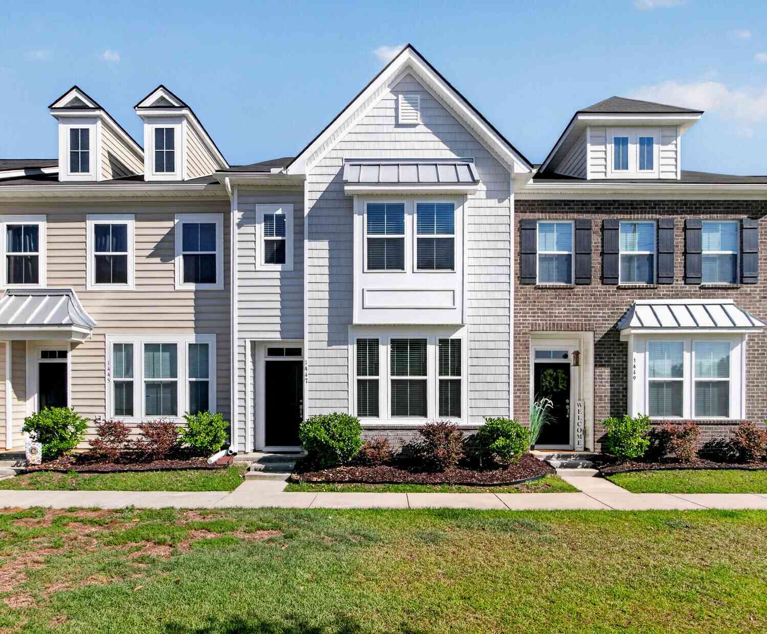Townhouse For Sale - 1447 Central Avenue<br/> Summerville, SC 29483