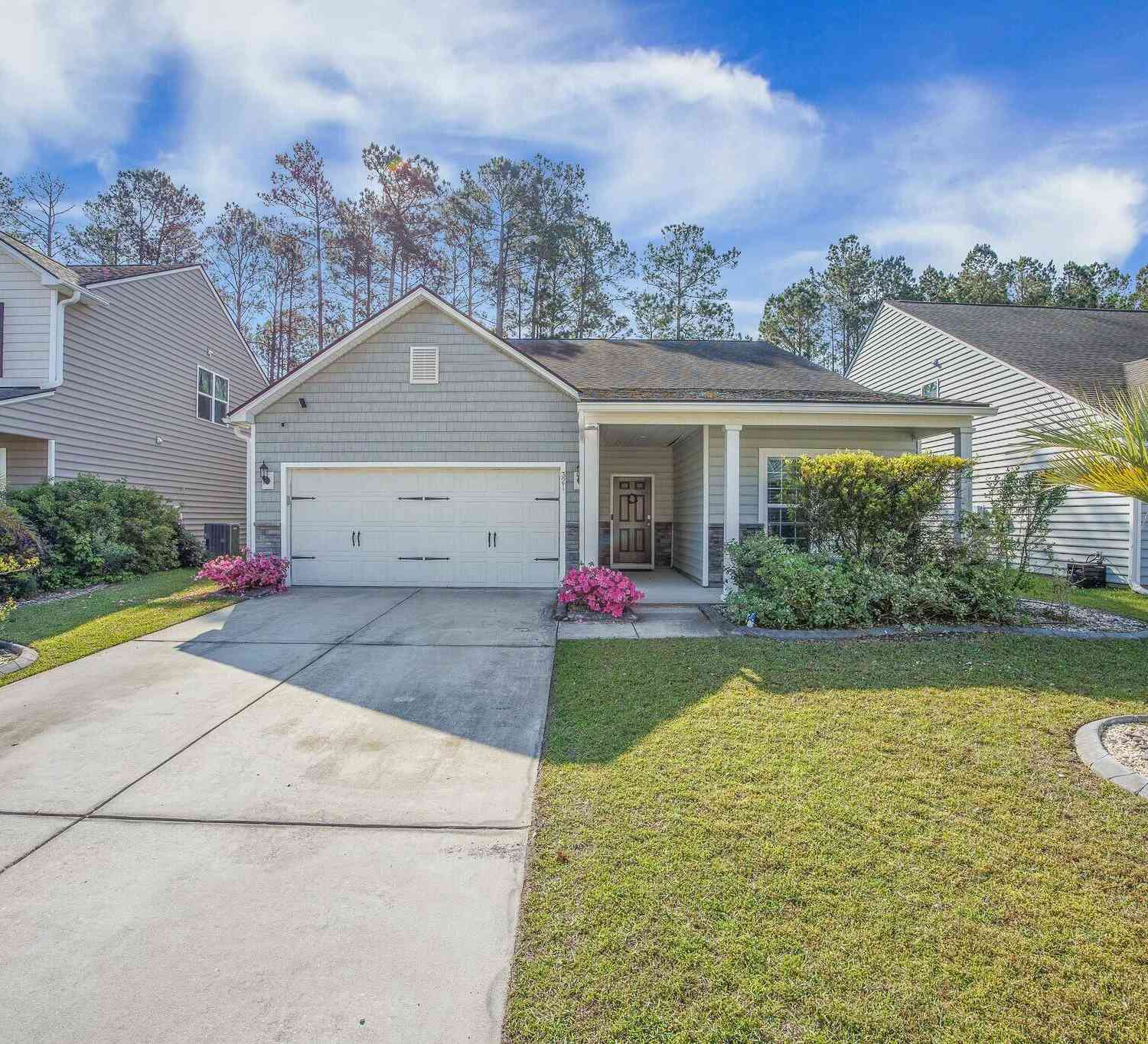 Homes For Rent - 321 Decatur Drive<br/> Summerville, SC 29486