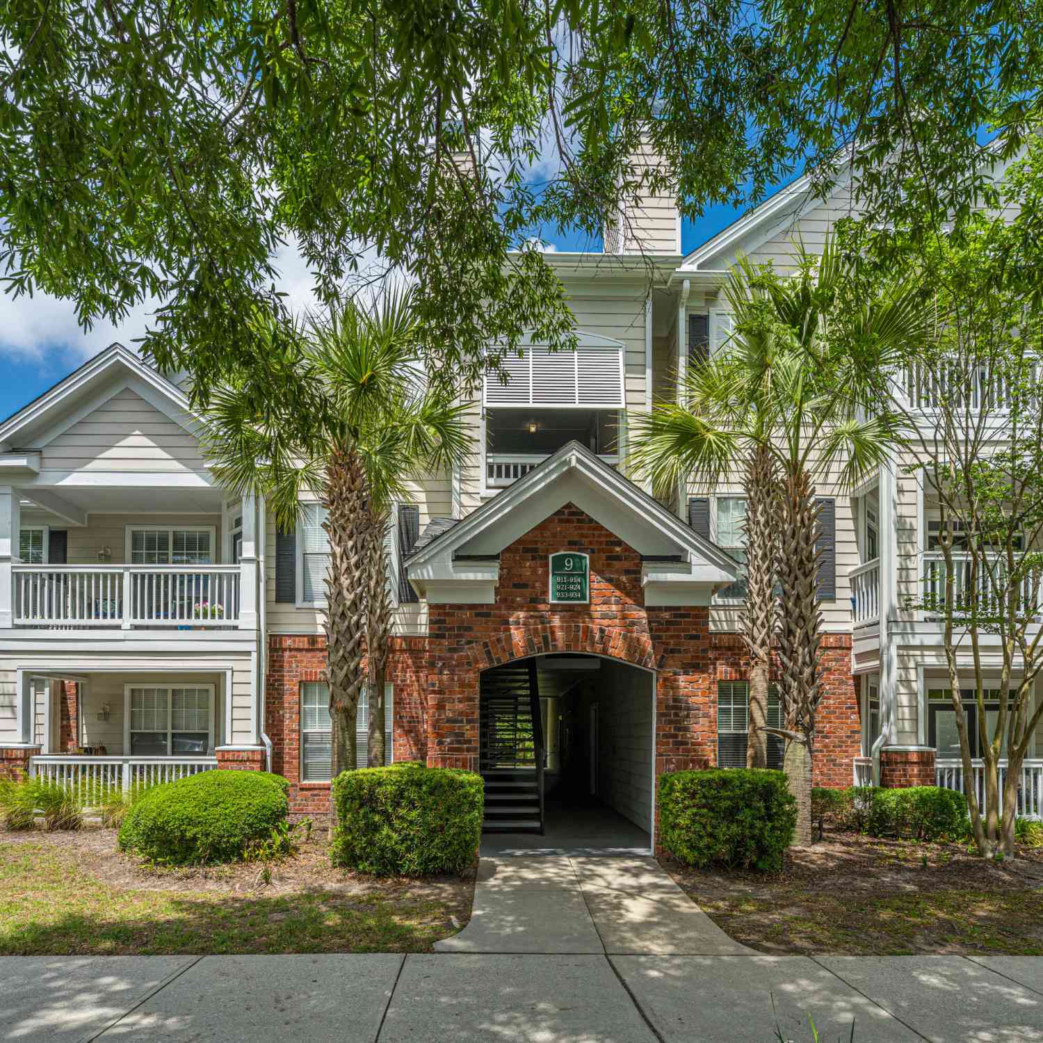 Condo For Sale - 45 Sycamore Avenue #APT 933<br/> Charleston County, Charleston, SC 29407