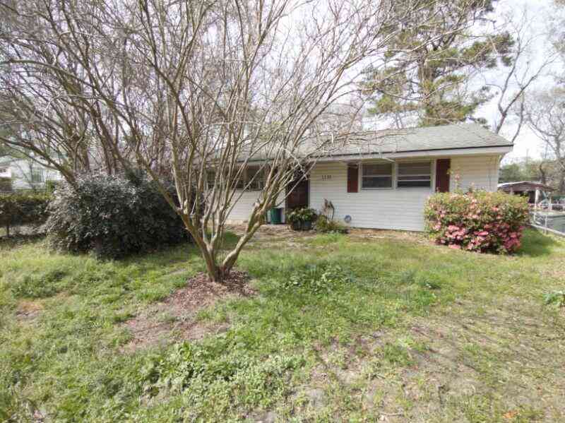 Homes For Sale - 1110 Mount Batten Drive<br/> Hanahan, SC 29410
