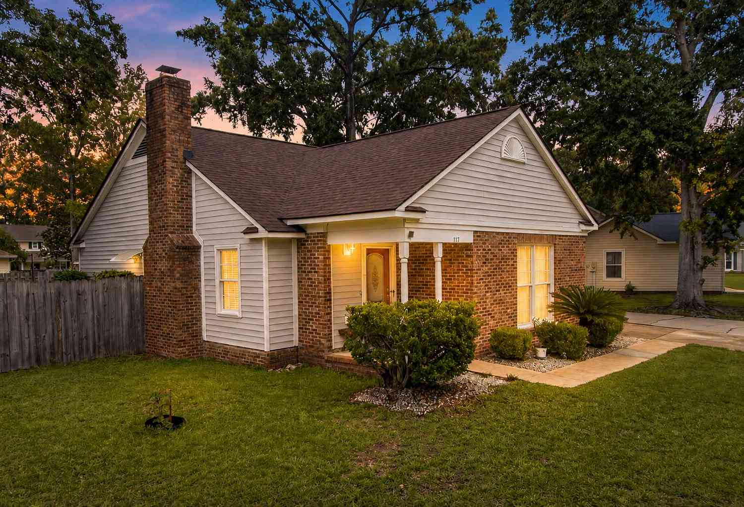 Homes For Sale - 117 Chownings Lane<br/> Goose Creek, SC 29445