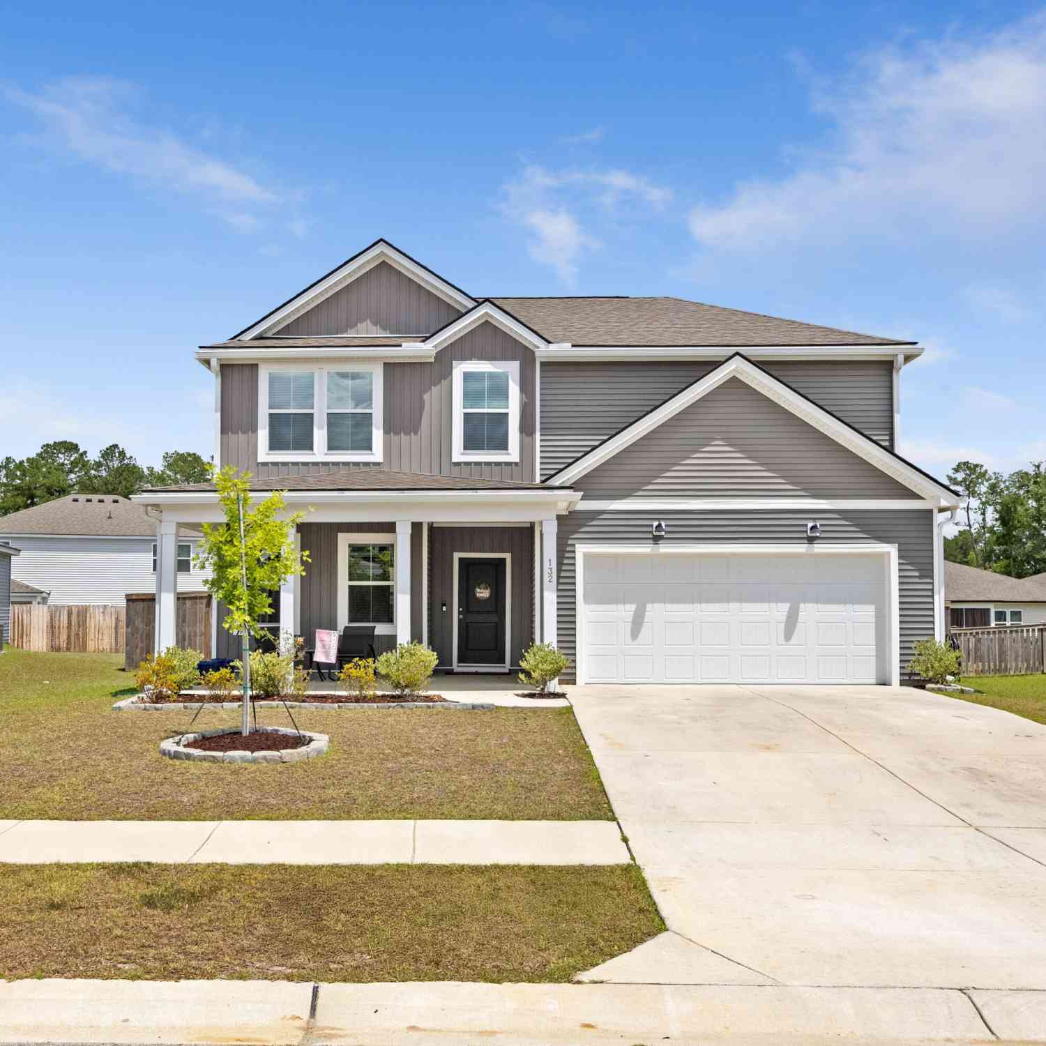 Homes For Sale - 132 Eldridge Street<br/> Summerville, SC 29486