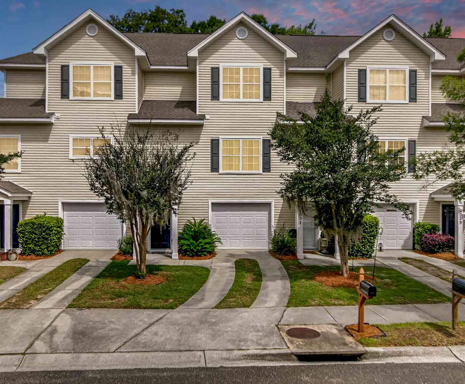 Townhouse For Sale - 4033 Babbitt Street<br/> Charleston, SC 29414