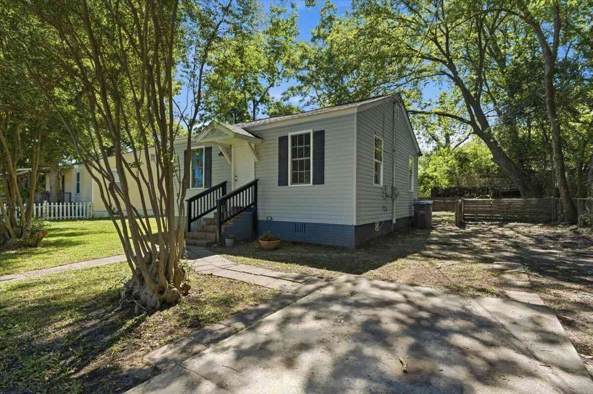 Homes For Sale - 2659 Lawrence Street<br/> Charleston County, North Charleston, SC 29405