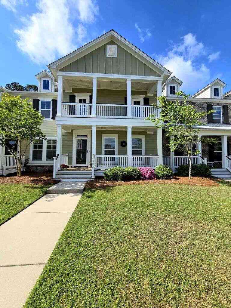 Townhouse For Sale - 3429 Fairwater Place<br/> Mount Pleasant, SC 29466