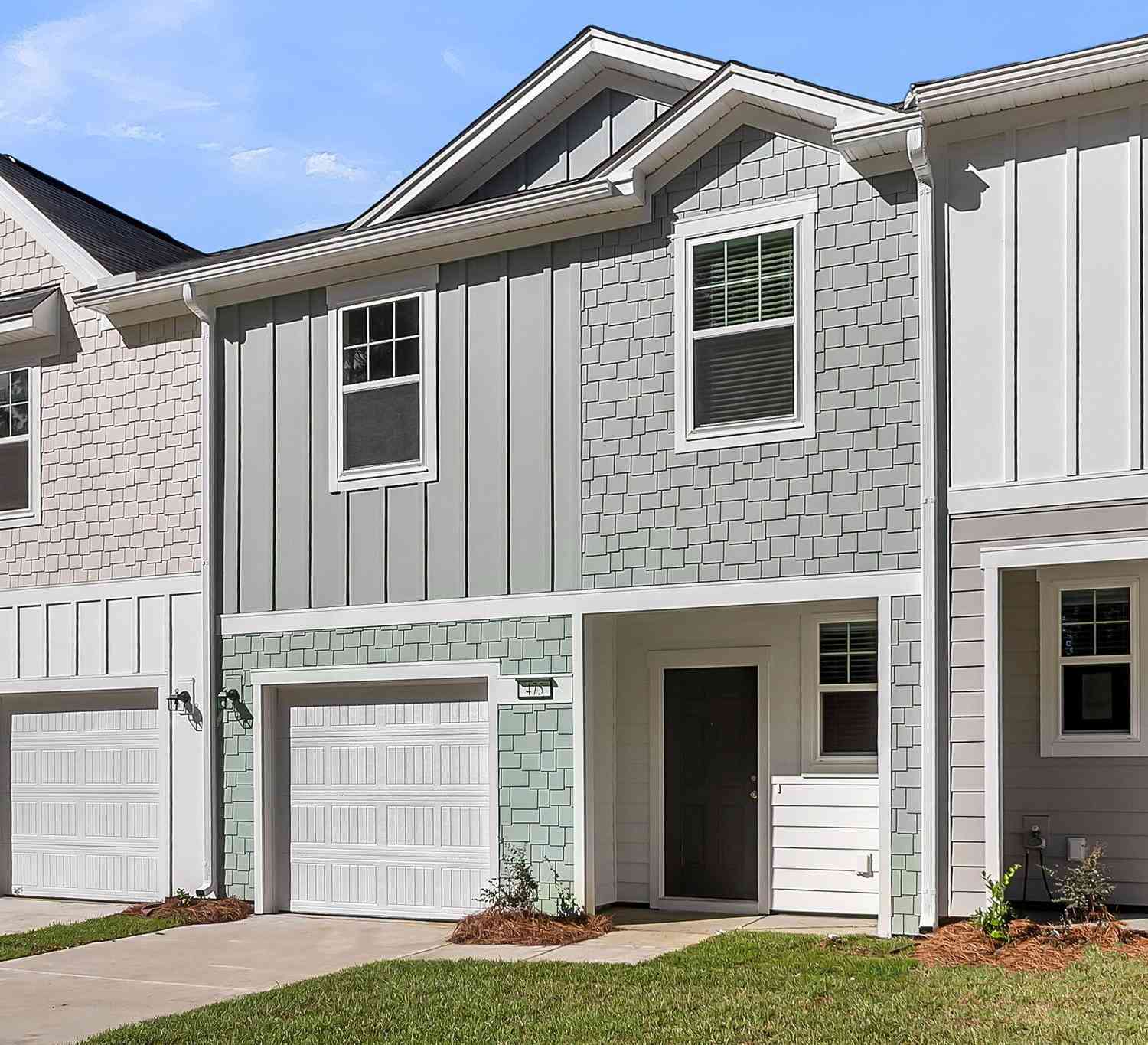 Townhouse For Sale - 200 Halstead Drive<br/> Moncks Corner, SC 29461