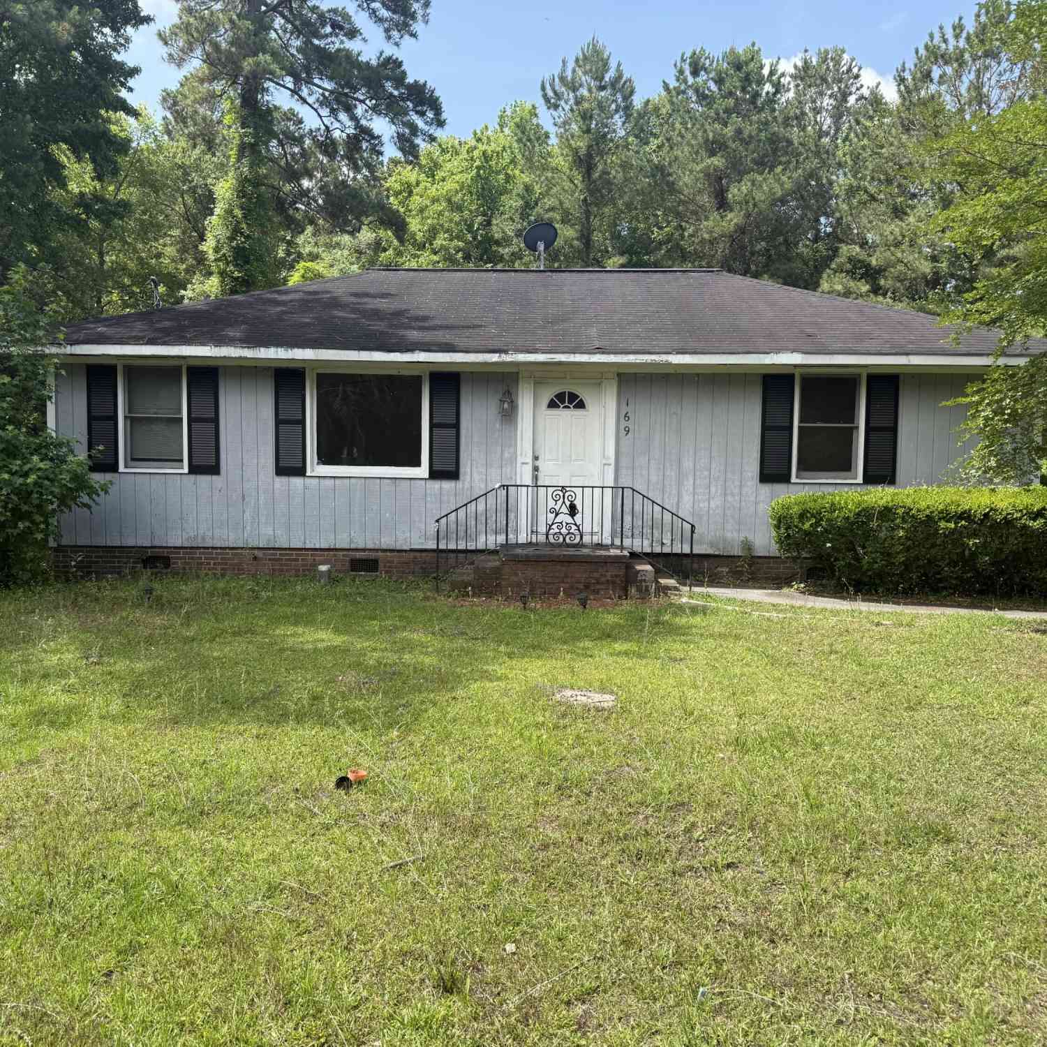 Homes For Sale - 169 Ravenell Drive<br/> Saint Stephen, SC 29479