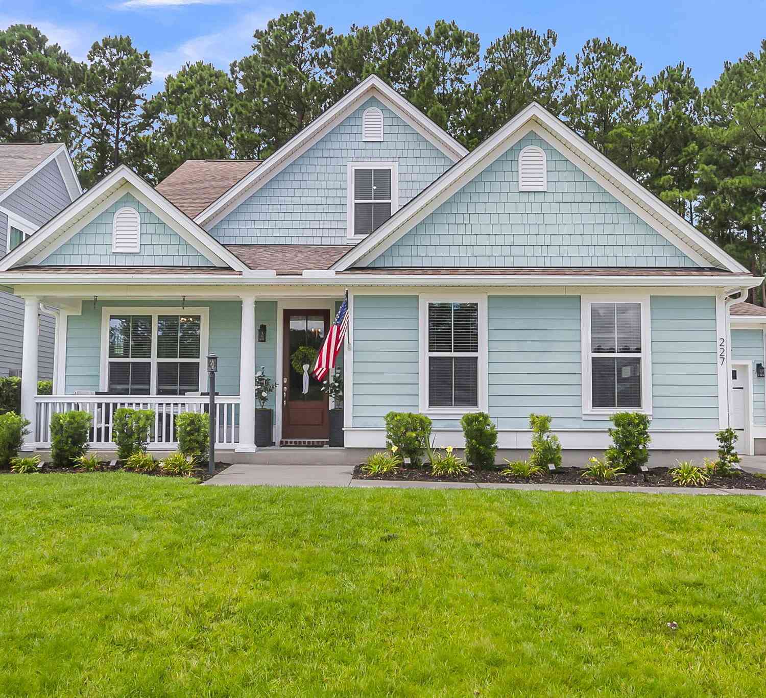 Homes For Sale - 227 Calm Water Way<br/> Summerville, SC 29486