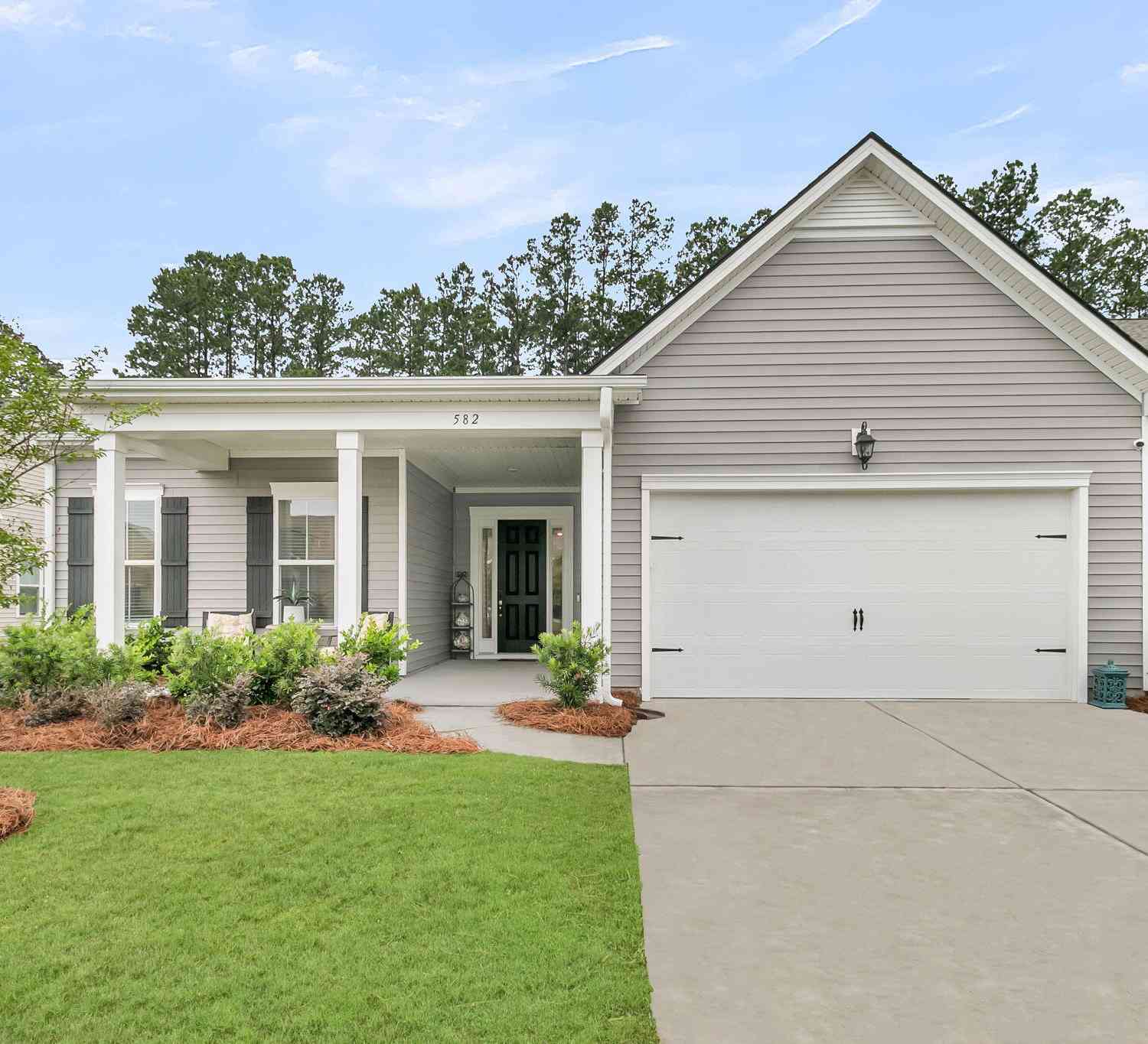 Homes For Sale - 582 Marsh Cove Circle<br/> Summerville, SC 29486