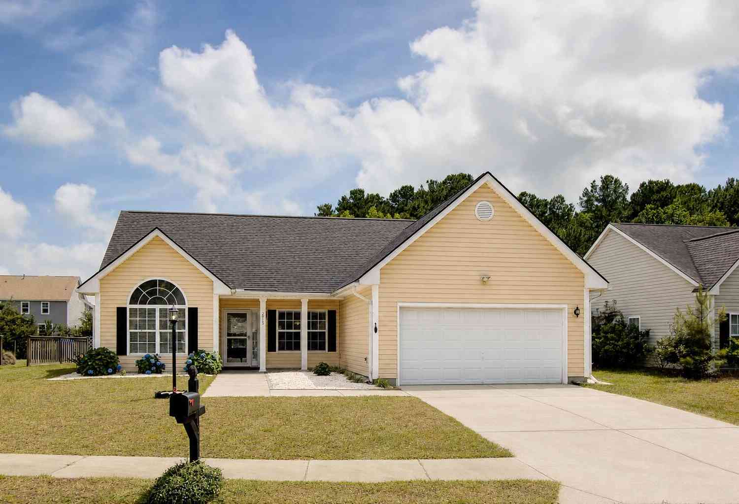 Homes For Rent - 2815 Summertrees Boulevard<br/> Johns Island, SC 29455