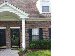 Townhouse For Sale - 4897 Habersham Lane<br/> Summerville, SC 29485