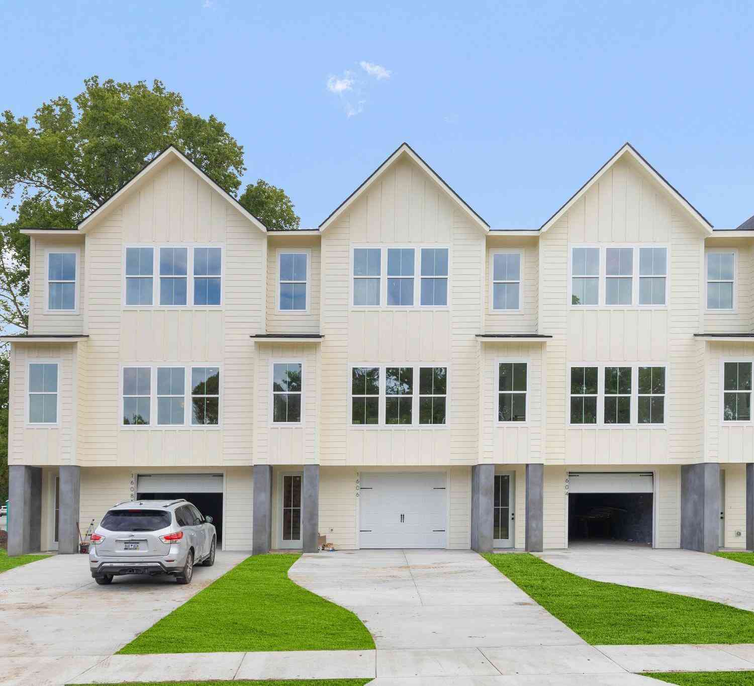 Townhouse For Sale - 1606 Lauda Drive<br/> Mount Pleasant, SC 29464