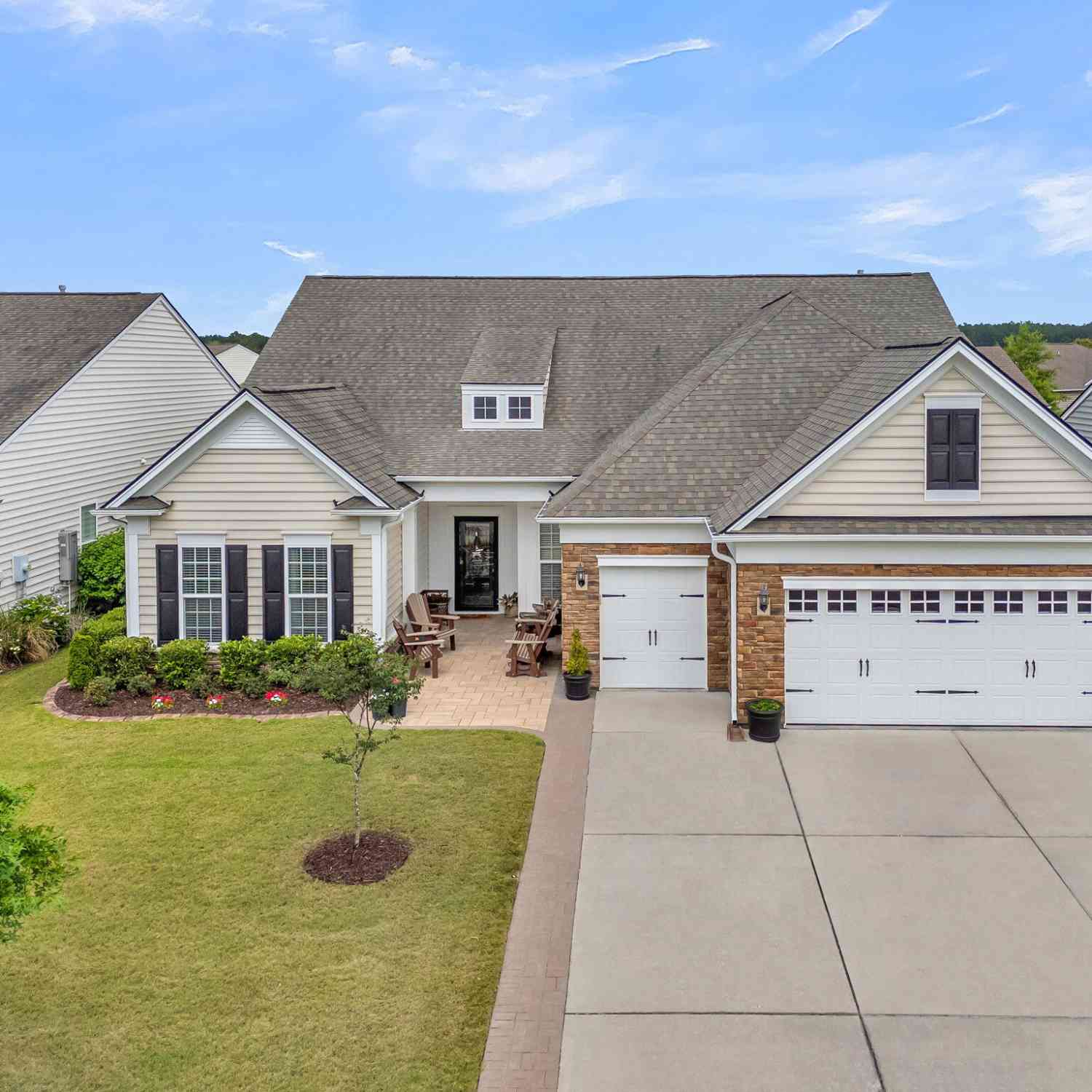 Homes For Sale - 240 Waterfront Park Drive<br/> Summerville, SC 29486