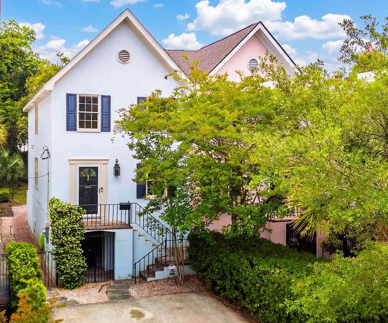 Townhouse For Sale - 102 Beaufain Street #B<br/> Charleston County, Charleston, SC 29401