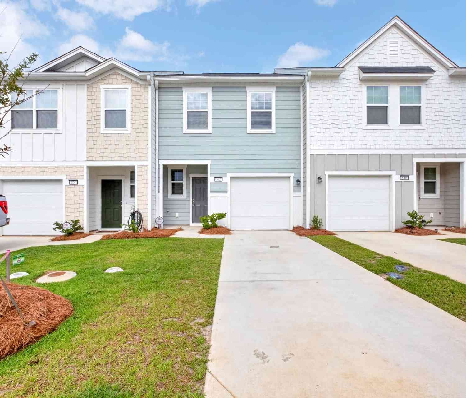 Homes For Rent - 502 Townsford Lane<br/> Moncks Corner, SC 29461
