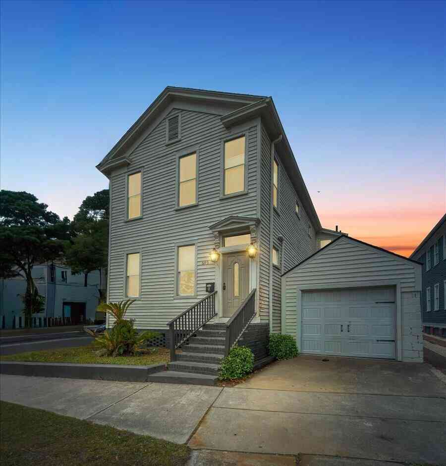 Homes For Rent - 695 King Street<br/> Charleston, SC 29403