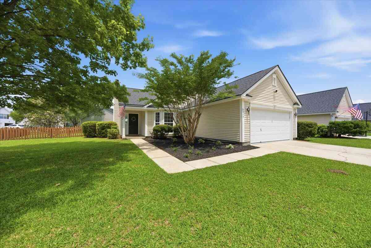 Homes For Sale - 2717 Palmetto Hall Boulevard<br/> Mount Pleasant, SC 29466
