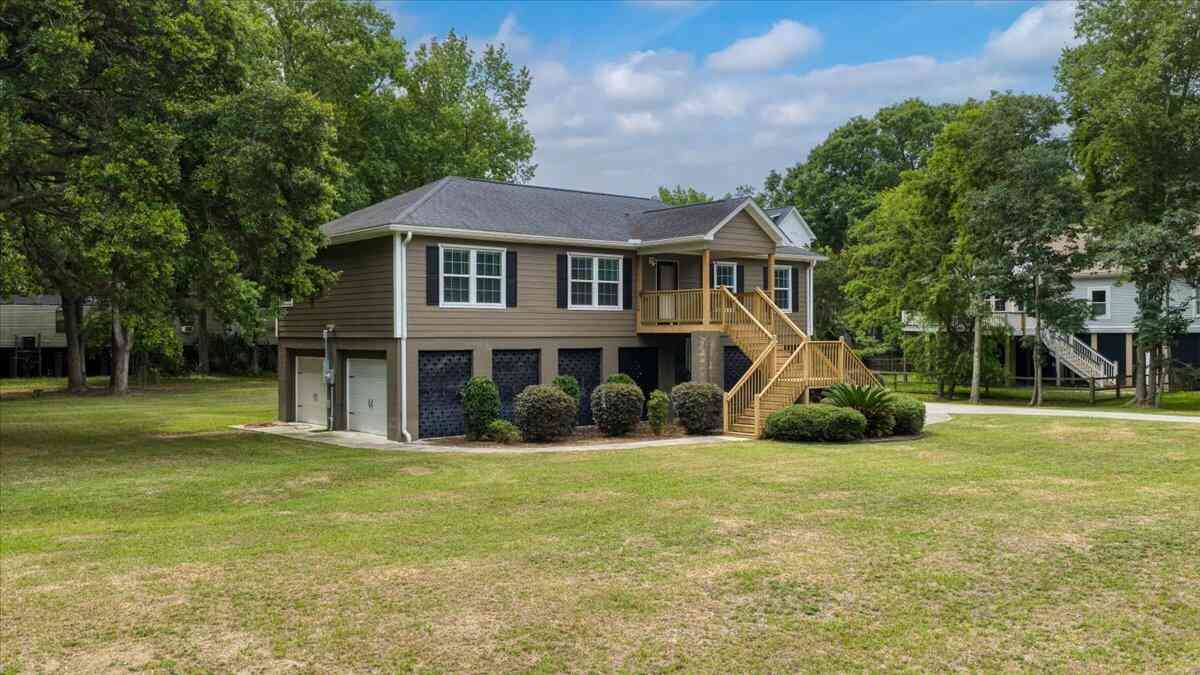 Homes For Sale - 3671 Pandora Drive<br/> Mount Pleasant, SC 29466