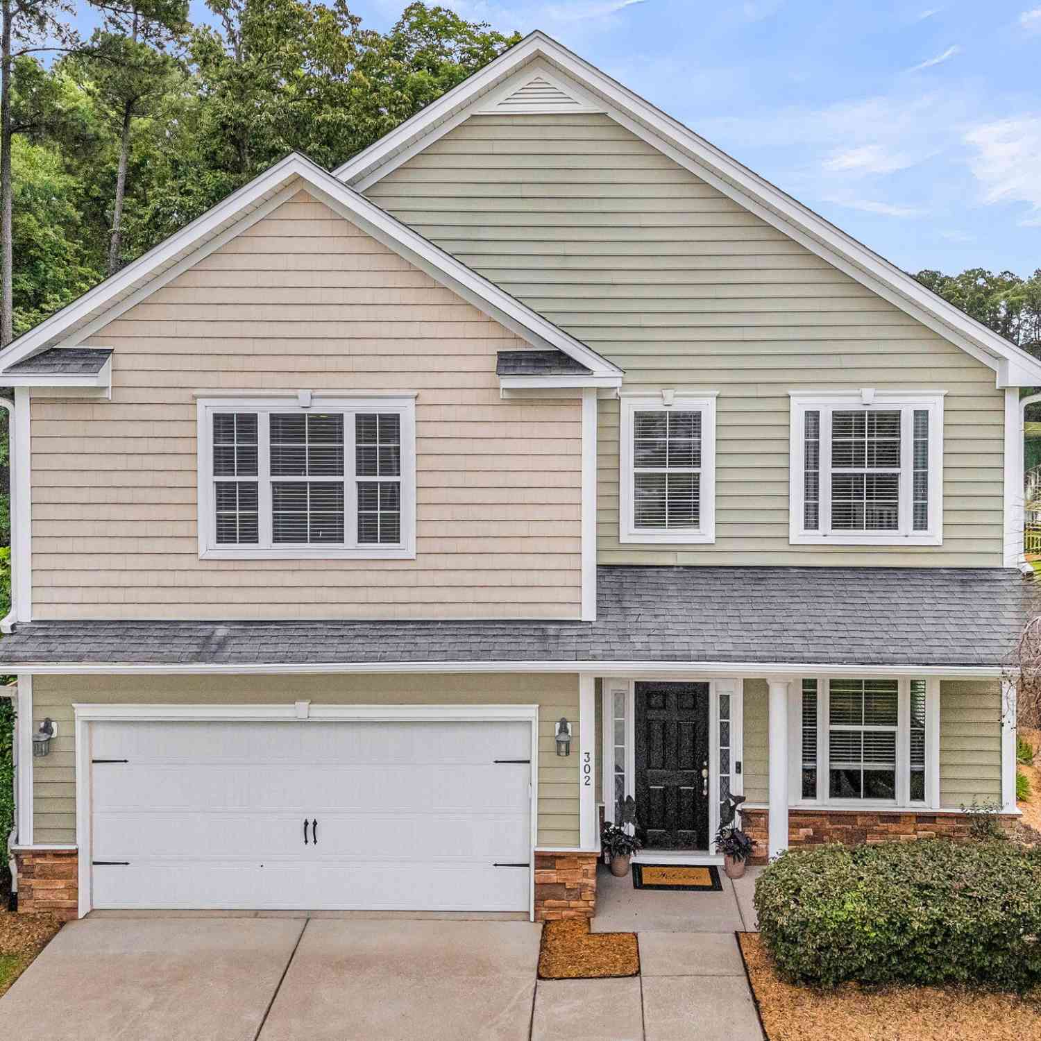 Homes For Sale - 302 Freeland Way<br/> Moncks Corner, SC 29461