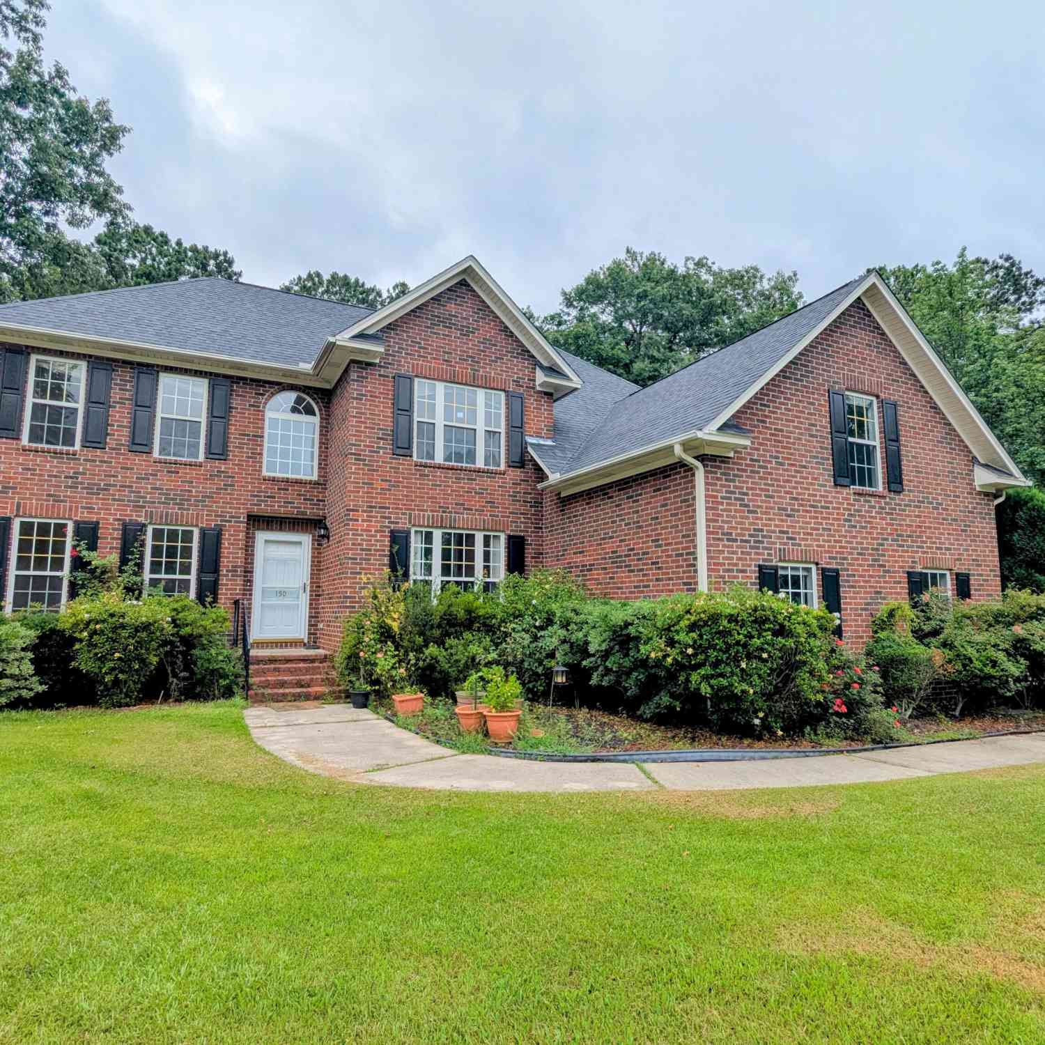 Homes For Sale - 150 Haleswood Circle<br/> Goose Creek, SC 29445
