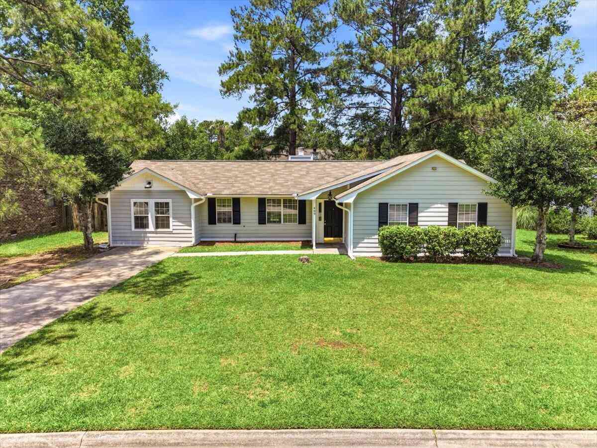 Homes For Sale - 405 Amberjack Way<br/> Summerville, SC 29485
