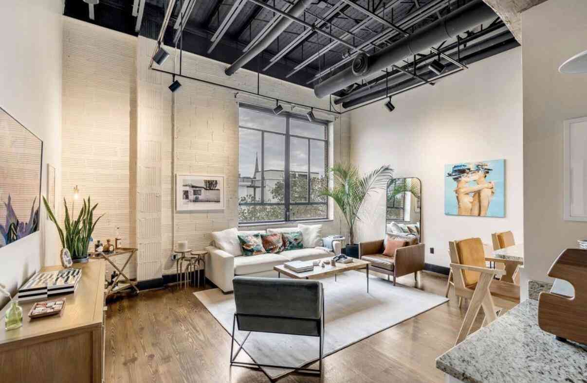 Condo For Sale - 517 King Street #APT 8<br/> Charleston County, Charleston, SC 29403
