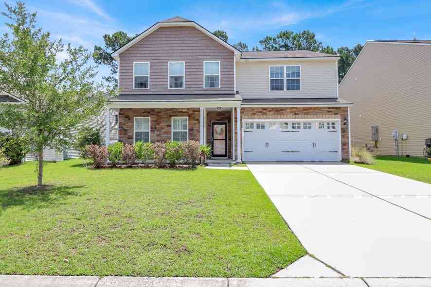 Homes For Sale - 608 Bridgewater Court<br/> Summerville, SC 29486