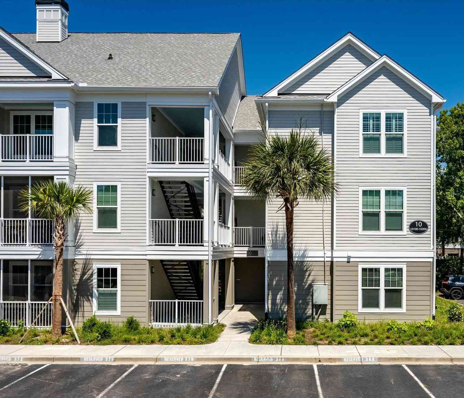 Condo For Sale - 130 River Landing Drive #UNIT 10100<br/> Charleston, SC 29492