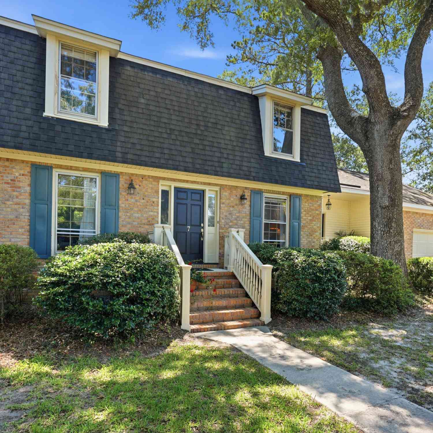Homes For Sale - 7 Garden Corner Court<br/> Charleston, SC 29407